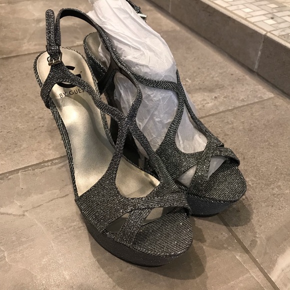 Guess silver Wedges Heals - Picture 2 of 3